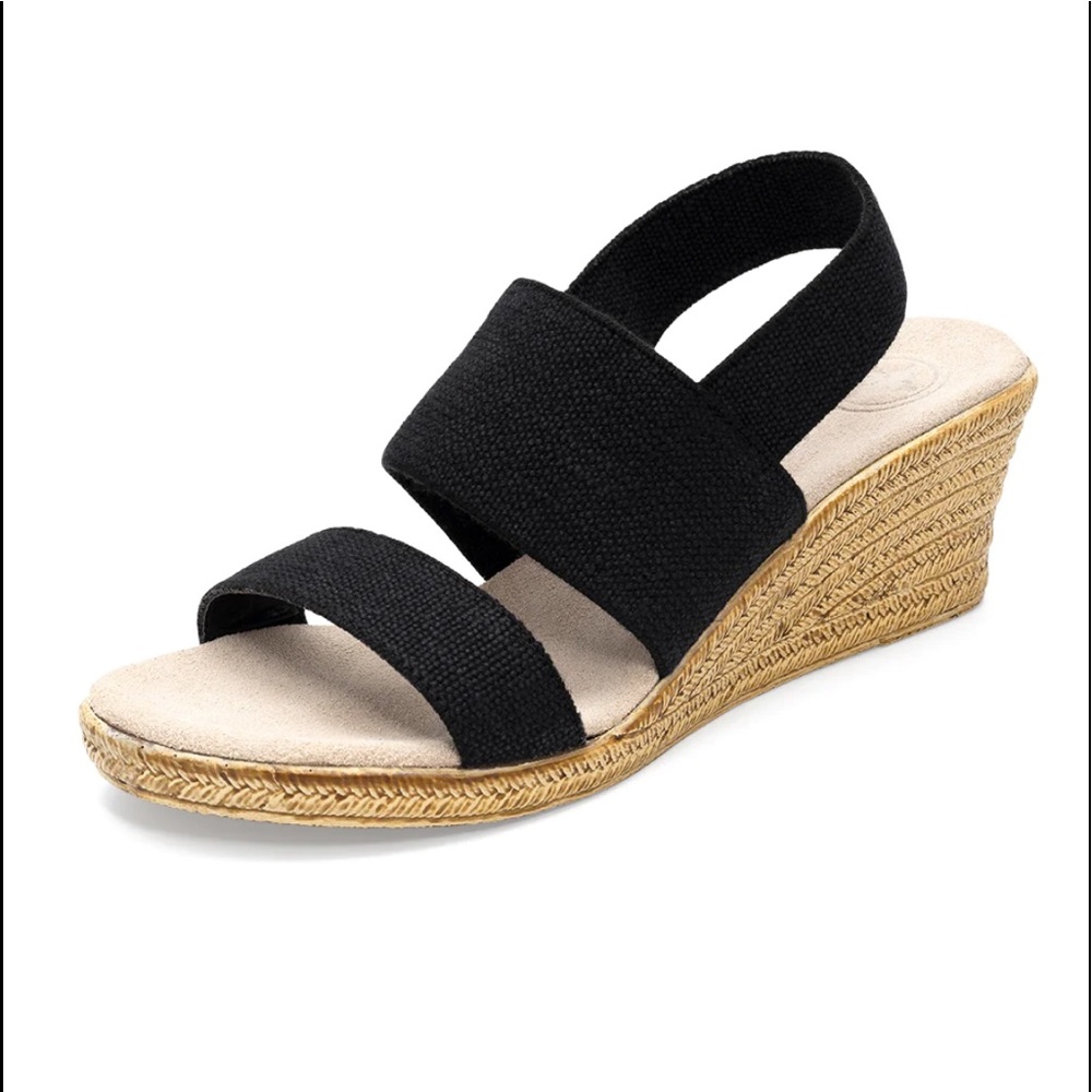 Espadrille wedge. From Charleston Shoe Company!